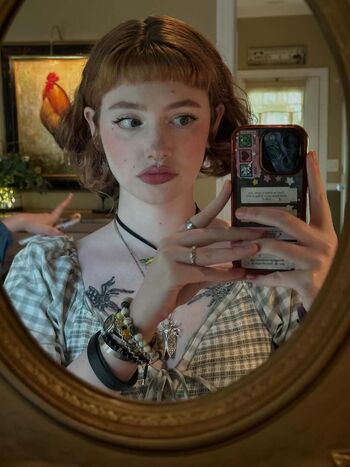 Full leaked Annaliseelliot private photo