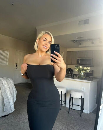 Full leaked Annamaloney private onlyfans photo