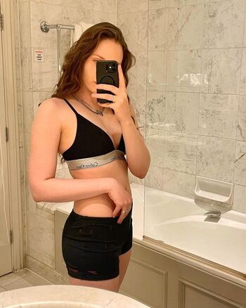 Full leaked Annardemetriou private onlyfans photo