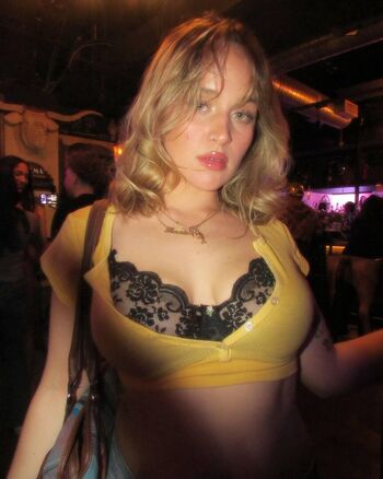 Full leaked Annasauvee private onlyfans photo