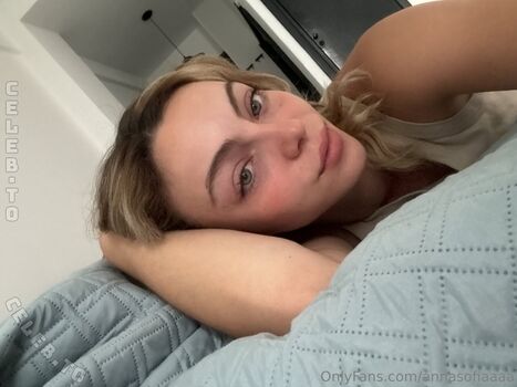 Full leaked Annasofiaaaa private onlyfans photo