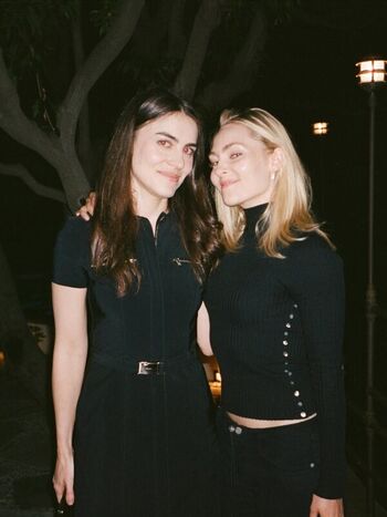 Full leaked Annasophia robb private photo