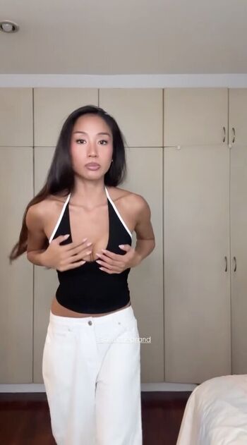 Full leaked Anne ale private onlyfans photo