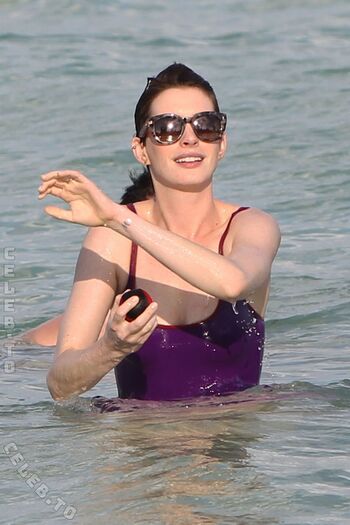 Full leaked Anne hathaway page private onlyfans photo