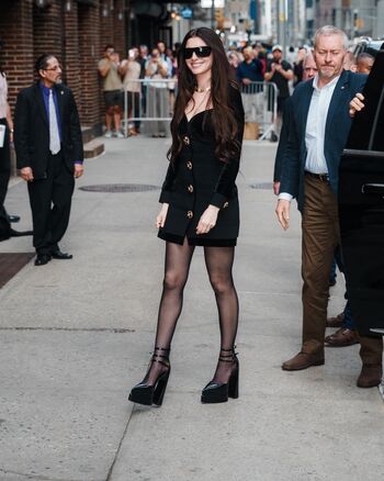 Full leaked Anne hathaway page private onlyfans photo