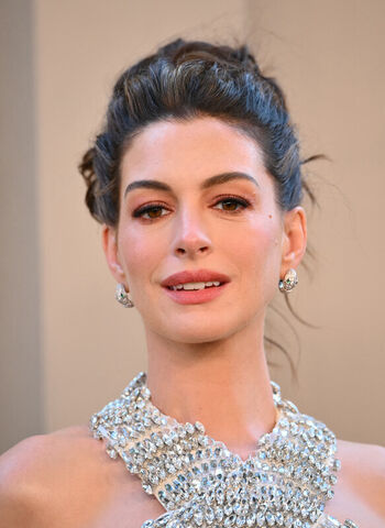 Full leaked Anne hathaway page private photo