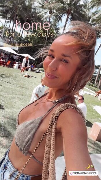 Full leaked Annemarie carpendale private onlyfans photo