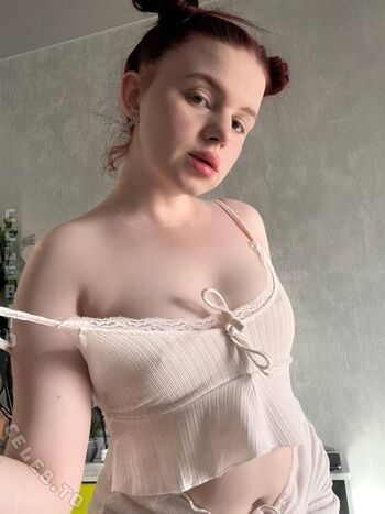 Full leaked Anni vibe private photo