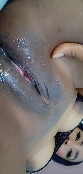 Full leaked Anniefoxx private photo