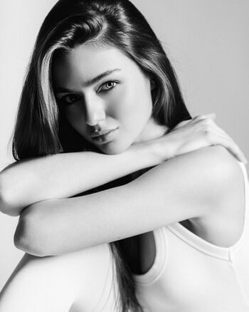 Full leaked Annielavitte private onlyfans photo