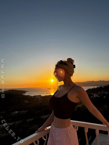 Full leaked Annika gruber private photo