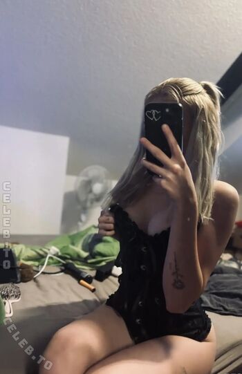 Full leaked Annika mlleer private onlyfans photo