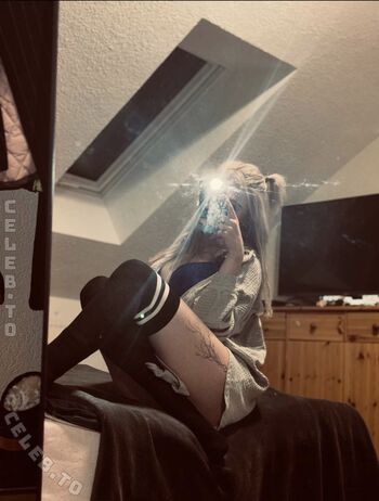 Full leaked Annika mlleer private photo