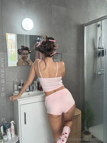 Full leaked Annika sommer private photo