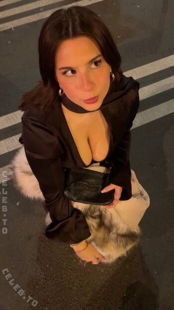 Full leaked Annkua private photo