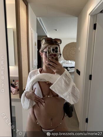 Full leaked Annmariedtz private photo