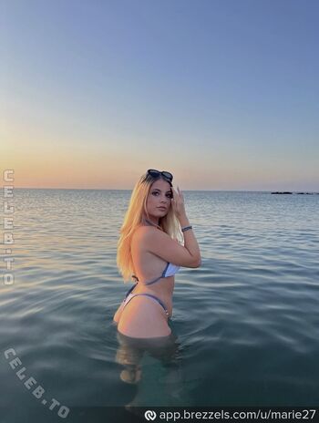 Full leaked Annmariedtz private photo