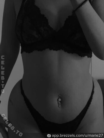Full leaked Annmariedtz page private photo