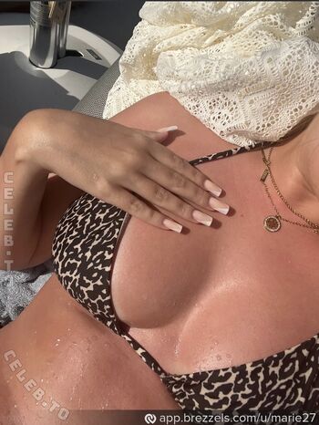 Full leaked Annmariedtz private photo