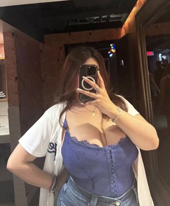 Full leaked Annn g private photo