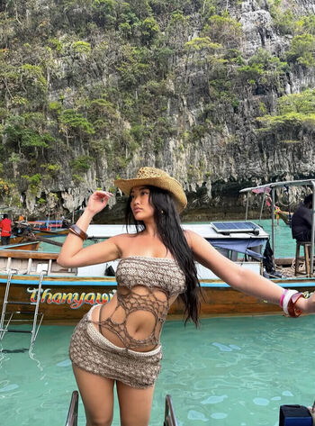 Full leaked Annouveauriche page private onlyfans photo