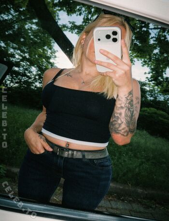 Full leaked Anny vans private photo