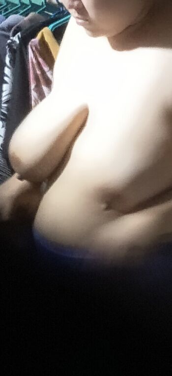 Full leaked Anouk busty private photo