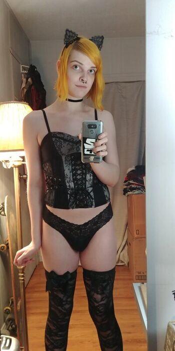 Full leaked Anri singer private photo