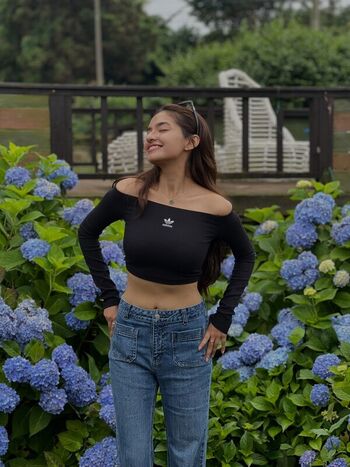 Full leaked Anushka sen page private photo