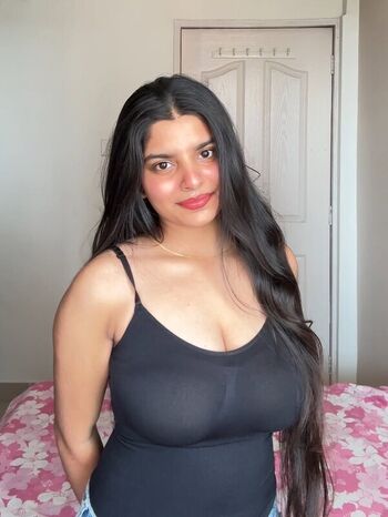 _anushkadiariess_