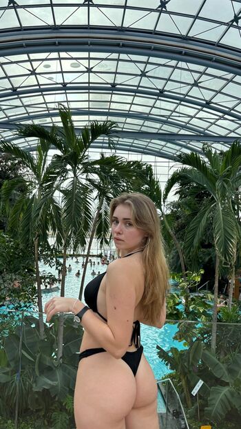 Full leaked Anutta vas private onlyfans photo