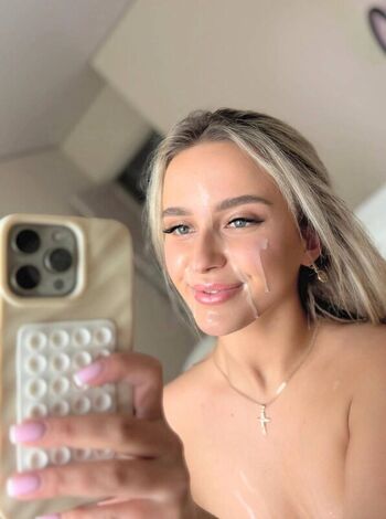 Full leaked Anya blooms page private photo
