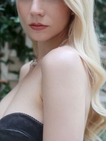 Full leaked Anya taylor joy private photo