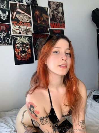 Full leaked Anydeathrelics private photo