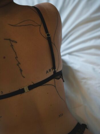 Full leaked Apollinegrmz private onlyfans photo