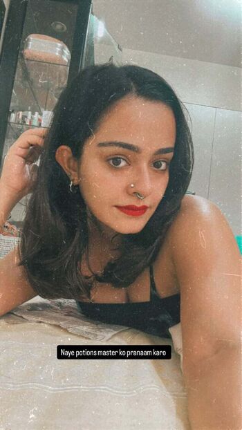 Full leaked Apoorva arora private onlyfans photo