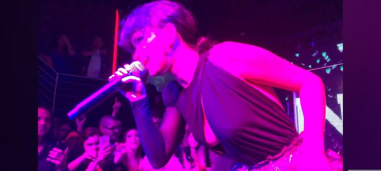 Full leaked Apostoleanu private onlyfans photo