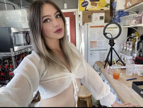 Full leaked April flowers private photo