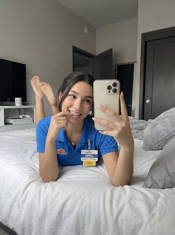 Full leaked April jones private photo
