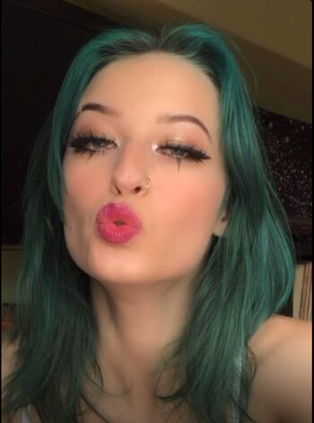 Full leaked Aprilburps private photo