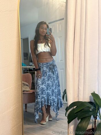 Full leaked Aprilsong private photo