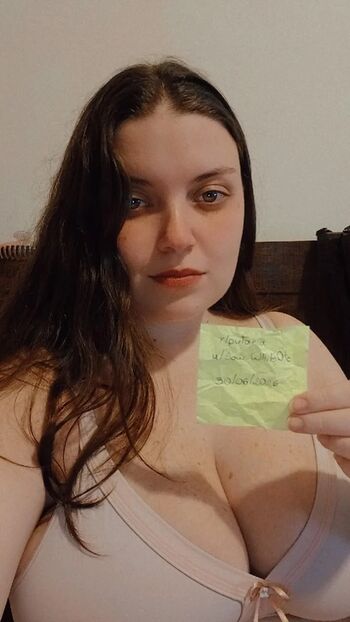 Full leaked Apron bellies private photo