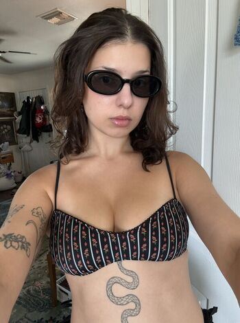 Full leaked Aquariusdays private photo