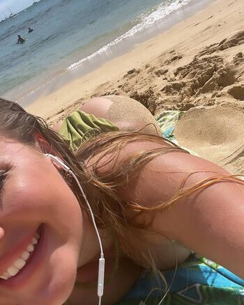 Full leaked Aquisandrax private onlyfans photo