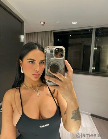 Full leaked Arabic princess private photo