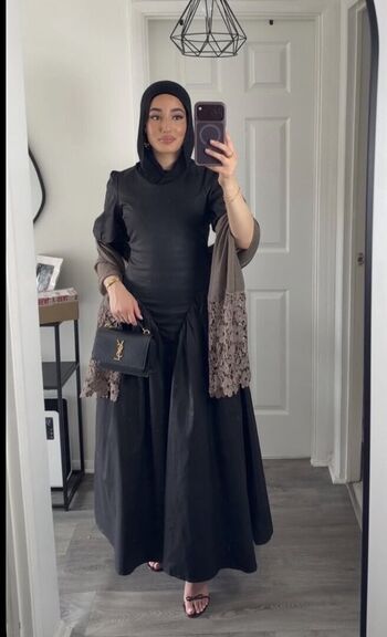 Full leaked Areeba shah private photo