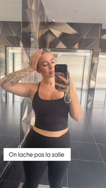 Full leaked Areliann private photo