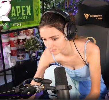 Full leaked Areliann private photo