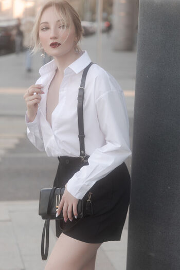 Full leaked Ari anna page private onlyfans photo