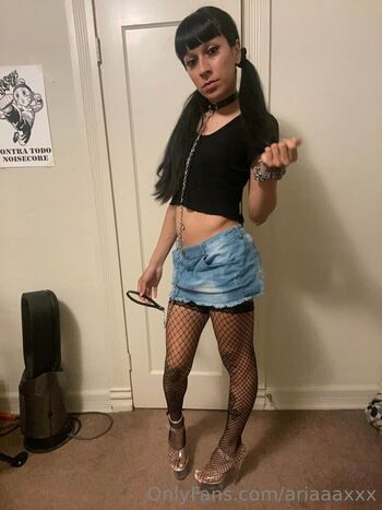 Full leaked Ariaaaxxx private photo